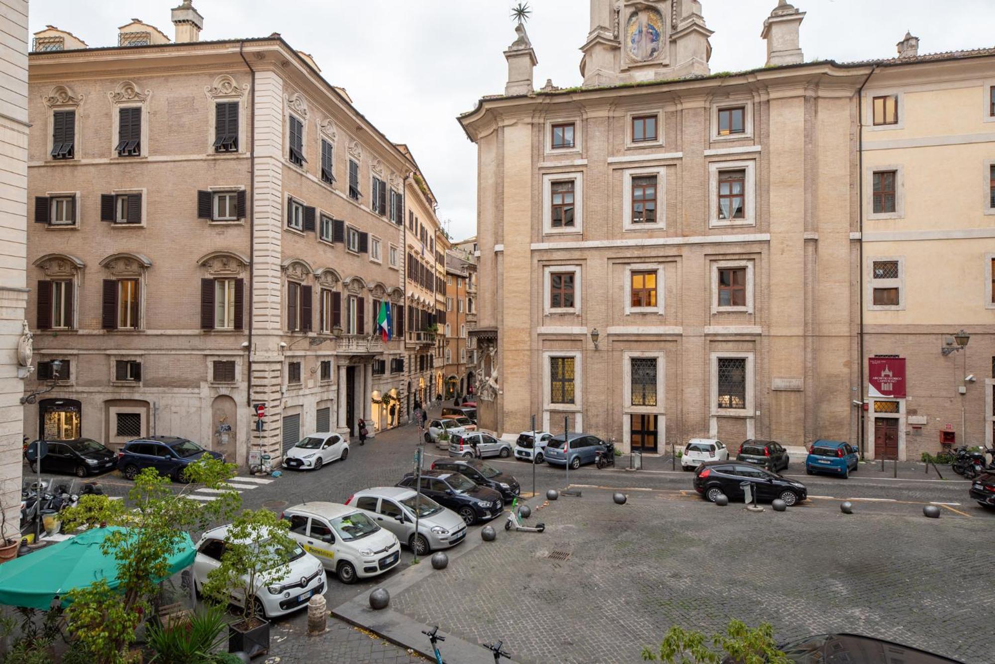 The Best In Rome Orologio Exterior photo